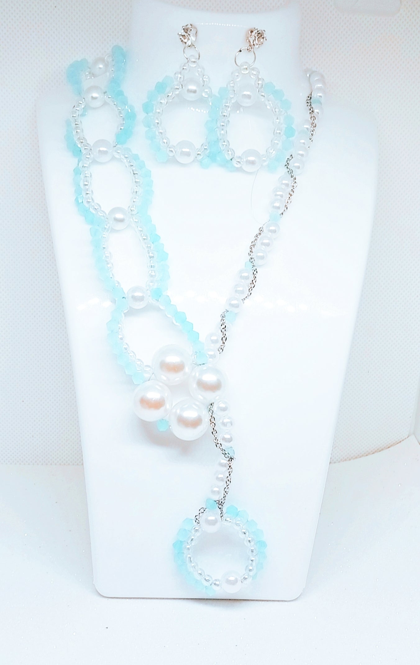 New Collier