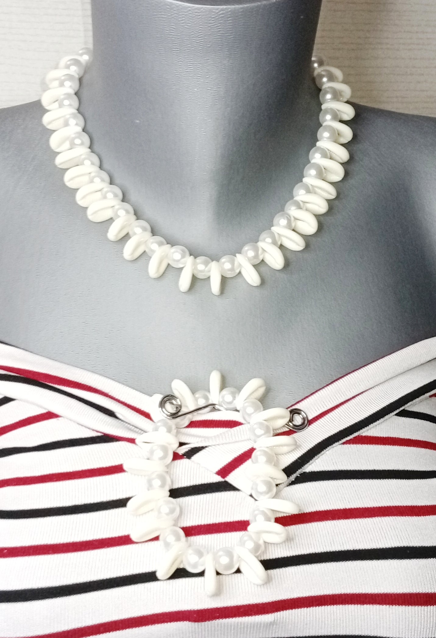 New Collier