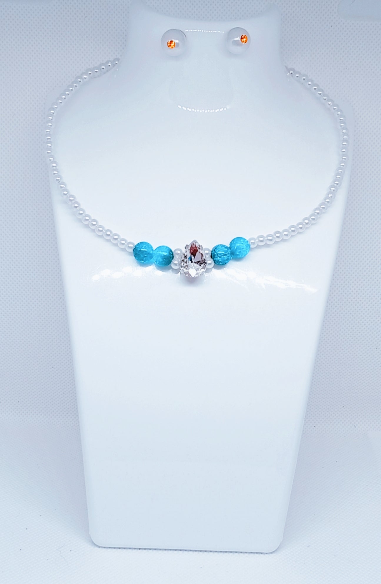 New Collier
