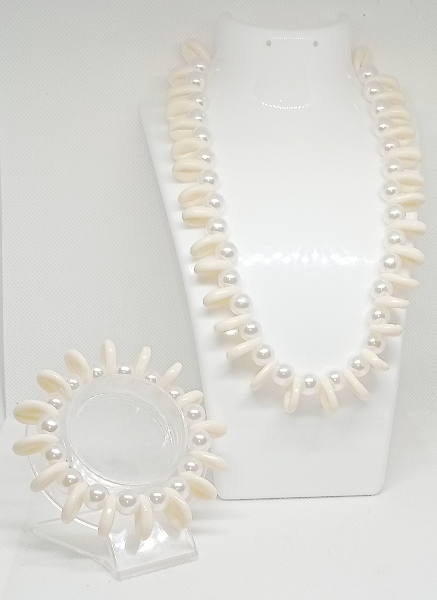 New Collier