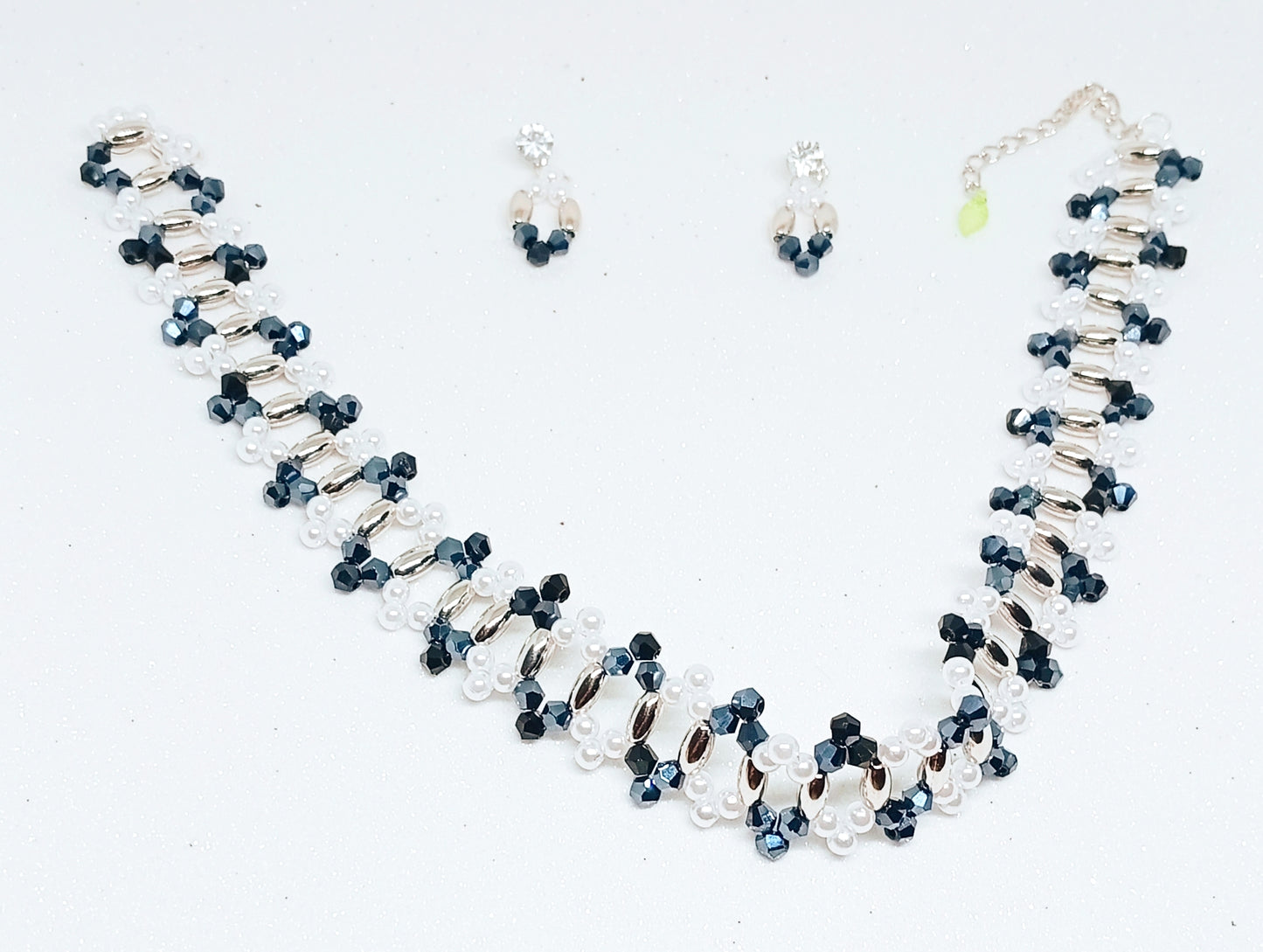 New Collier