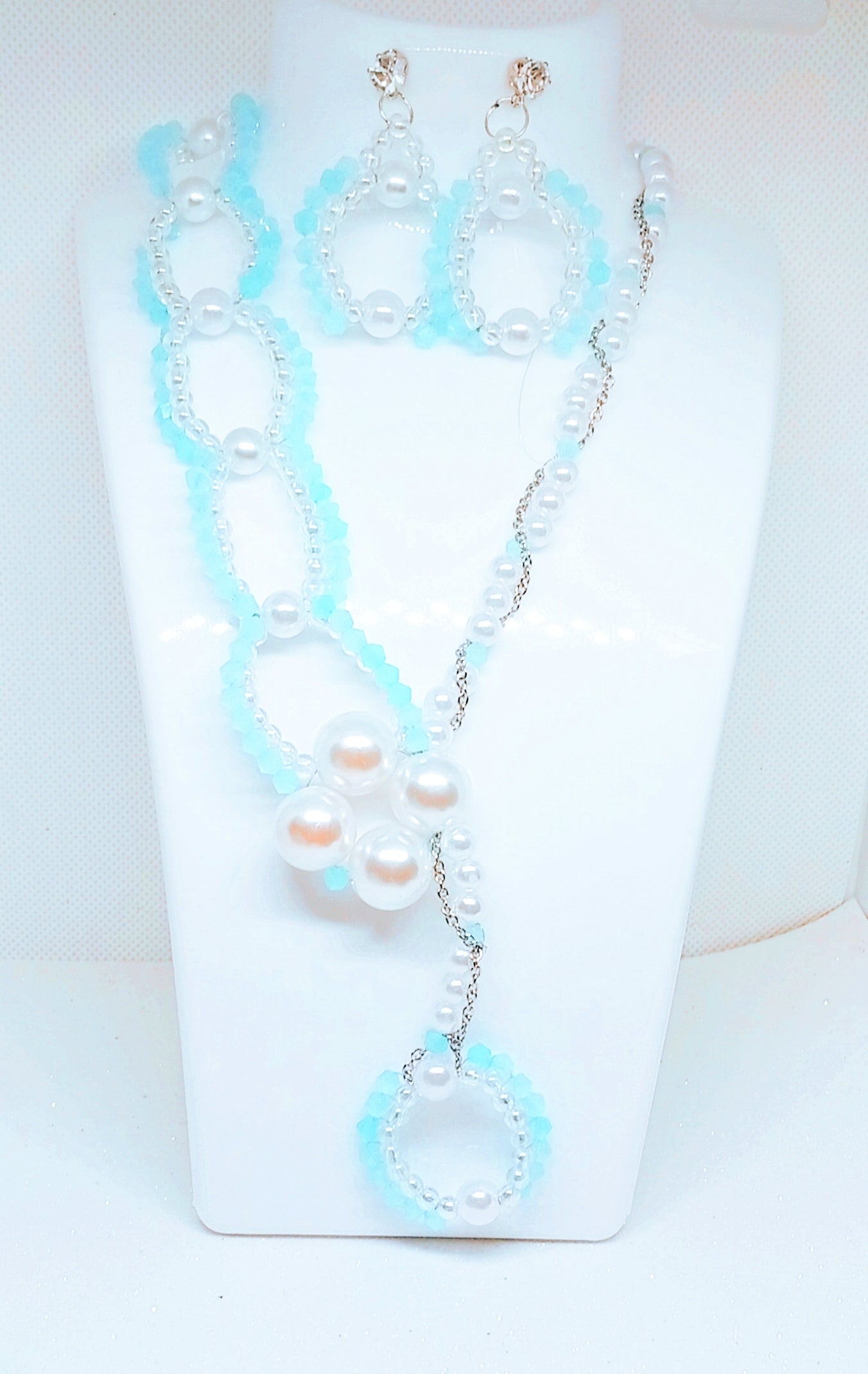 New Collier