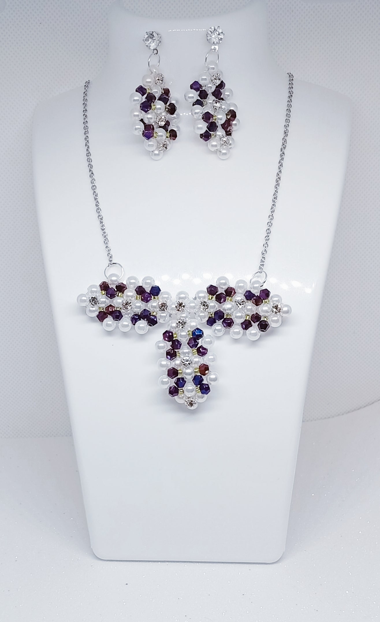 New Collier
