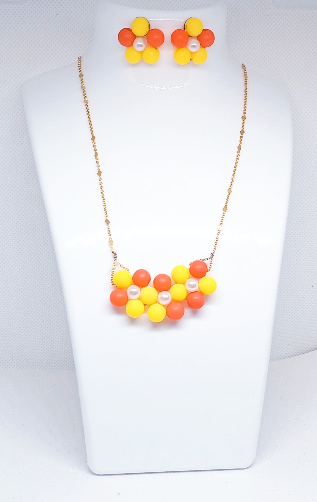 New Collier