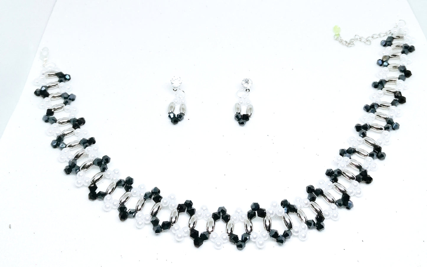 New Collier