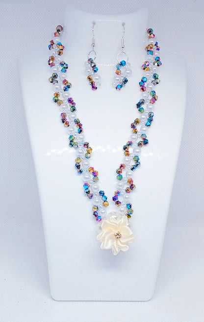 New Collier