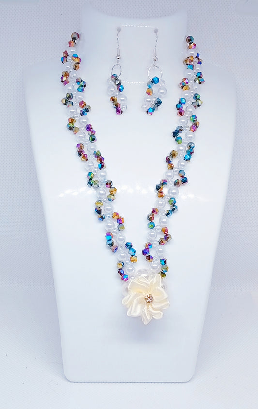 New Collier
