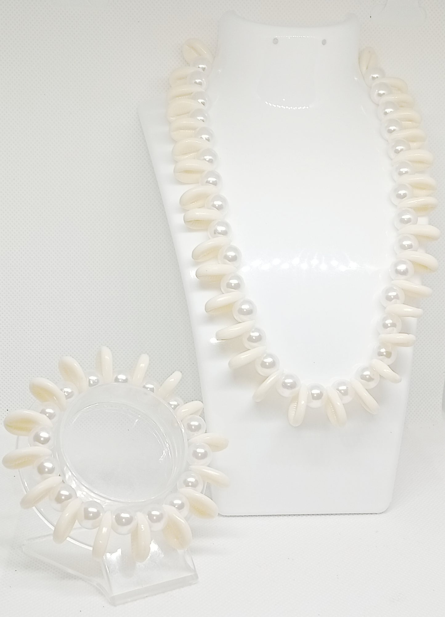 New Collier